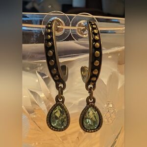 Source Unknown Gold and Green Teardrop Earrings